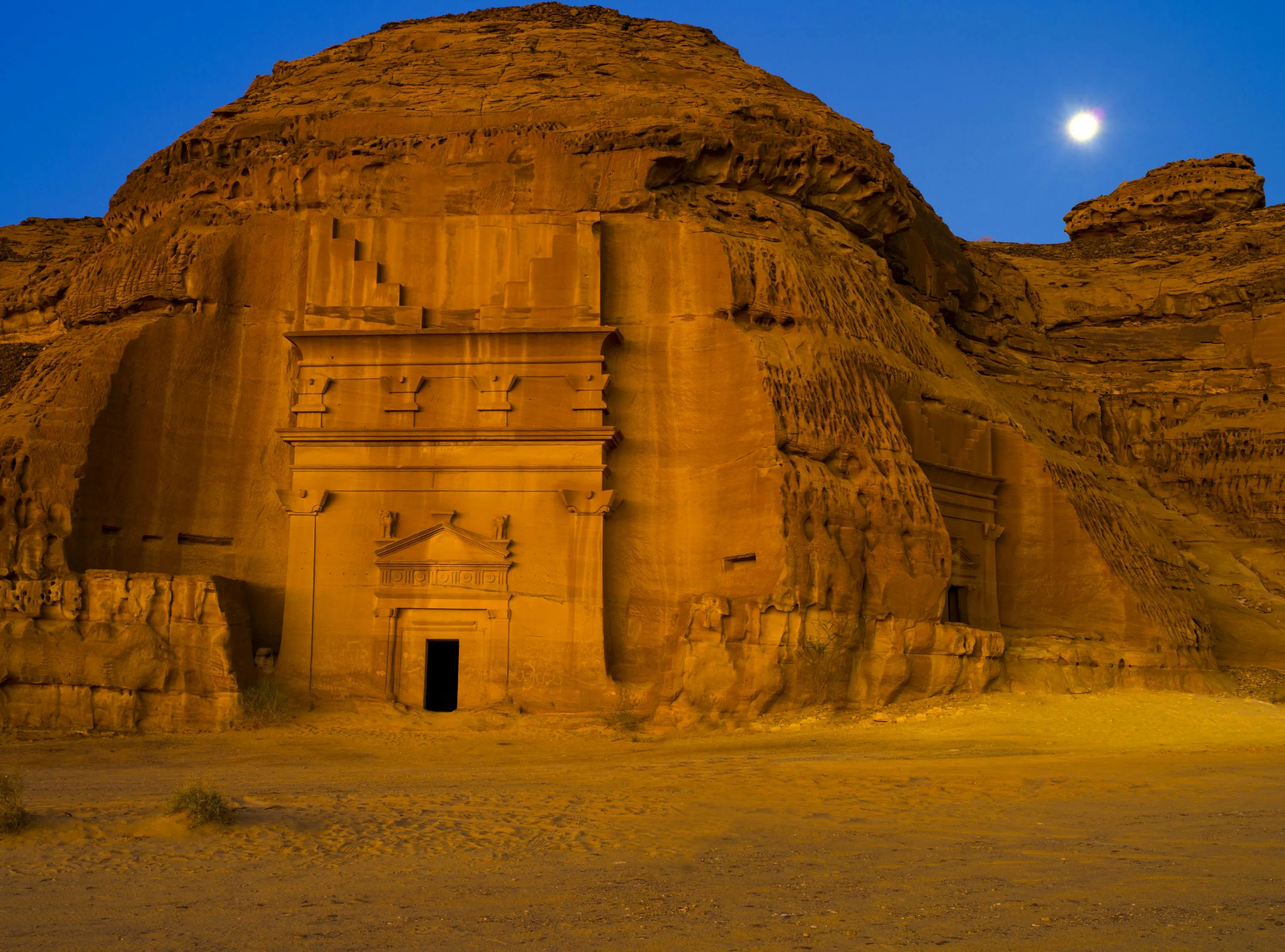 Madain Saleh Tour